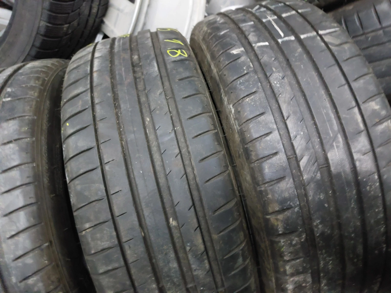 ���� 215/45R18 | Mobile.bg � ����������� 3