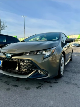 Toyota Corolla Executive Hybrid 