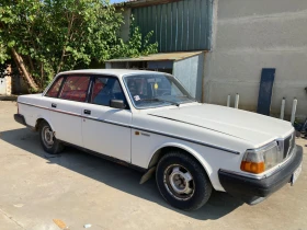 Volvo 240 - 2800 € / 5476.32 лв. - 89726345 4