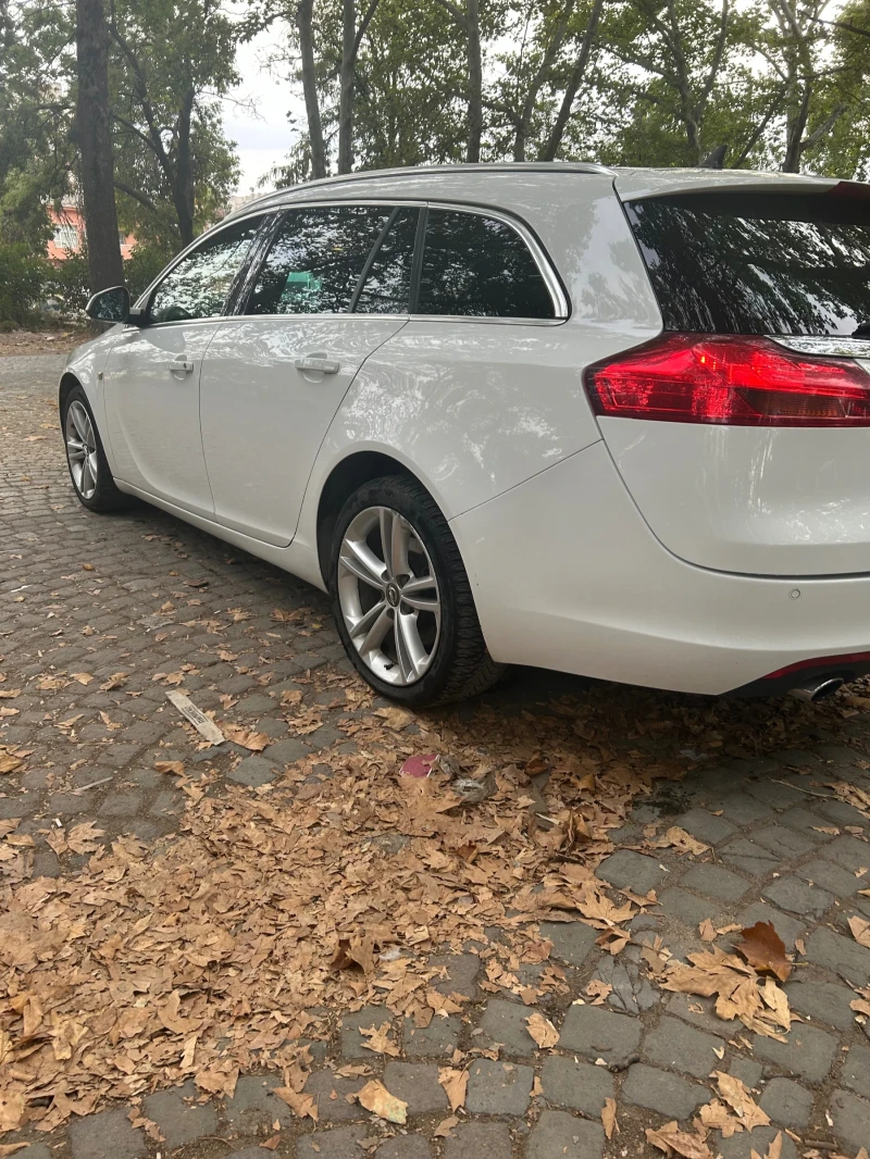 Opel Insignia, снимка 6 - Автомобили и джипове - 47246606