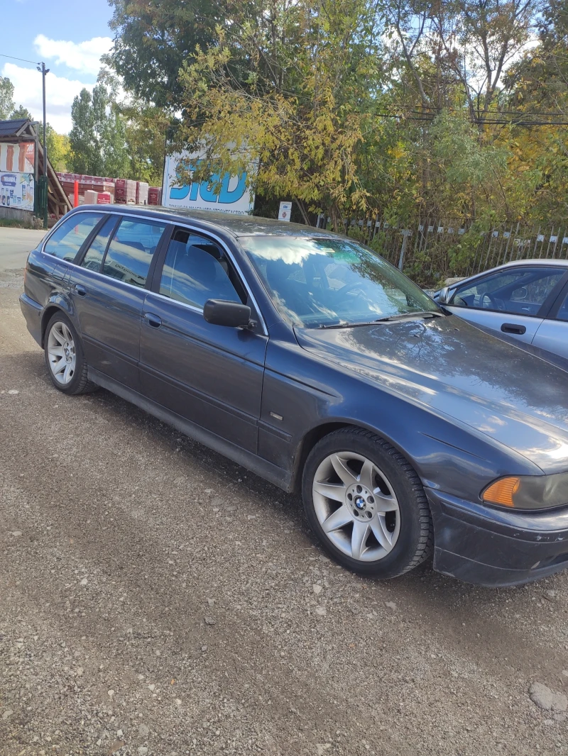 BMW 520 520 i Газ, снимка 4 - Автомобили и джипове - 48024540