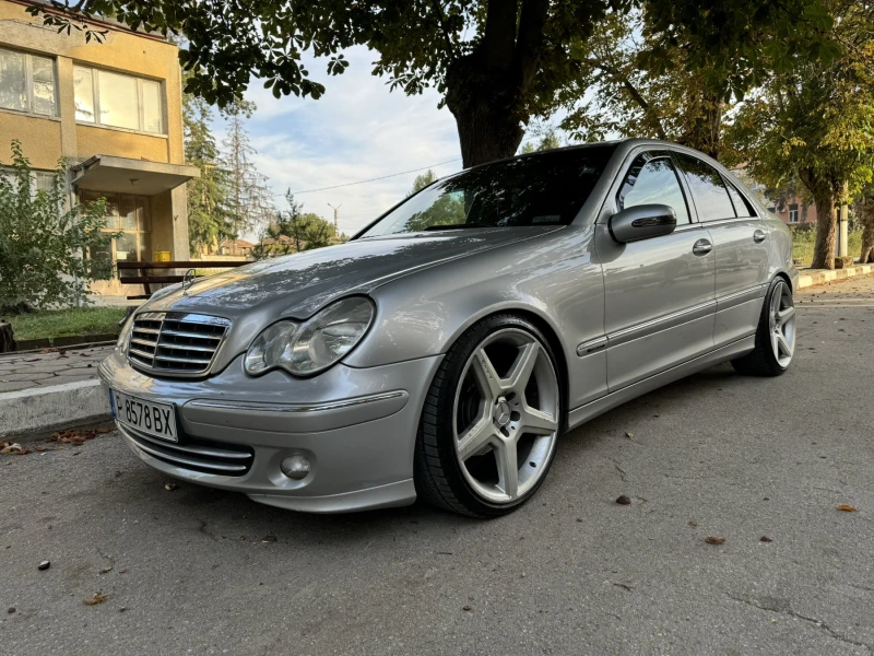 Mercedes-Benz C 220 2.2, снимка 4 - Автомобили и джипове - 48030338