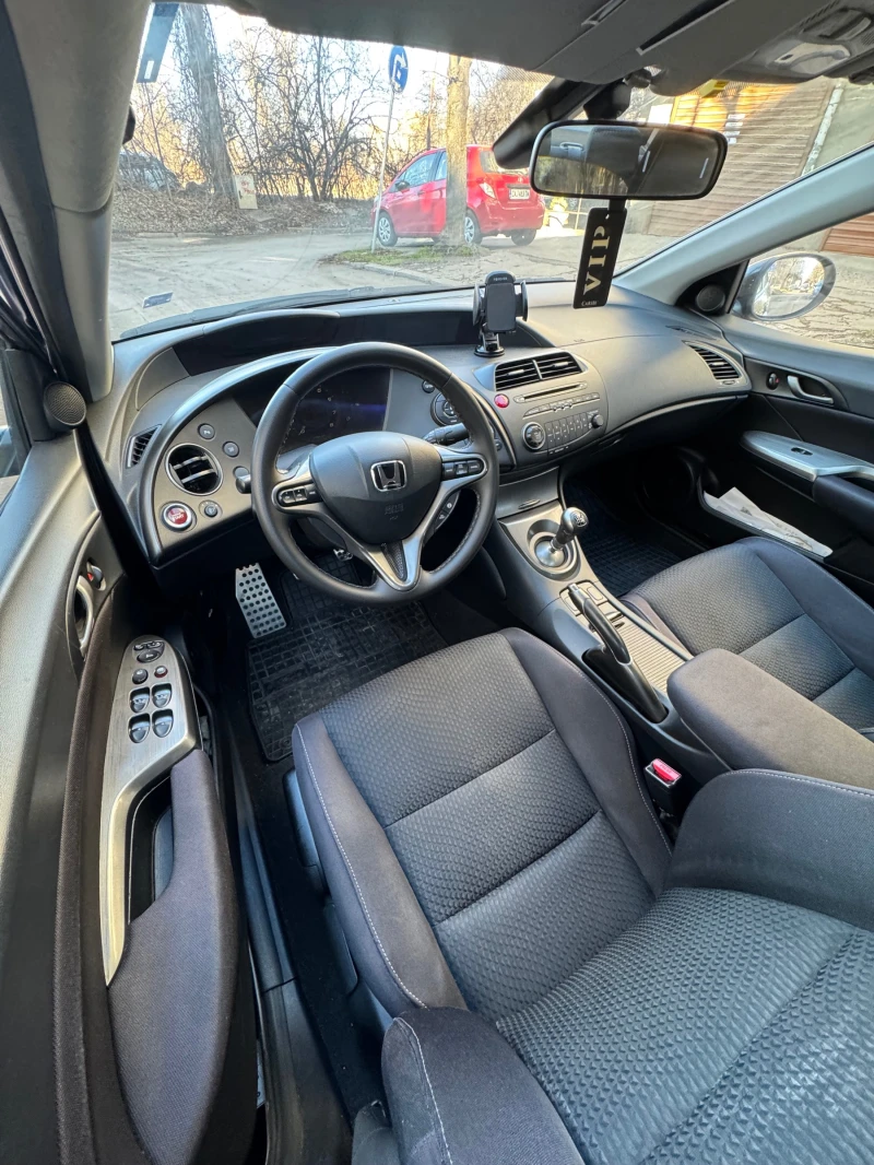 Honda Civic 1.8 / EXECUTIVE /* FACELIFT* / БЕЗ РЪЖДА , снимка 13 - Автомобили и джипове - 48382047