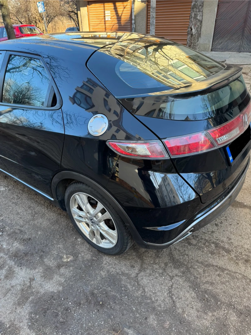 Honda Civic 1.8 / EXECUTIVE /* FACELIFT* / БЕЗ РЪЖДА , снимка 9 - Автомобили и джипове - 48382047