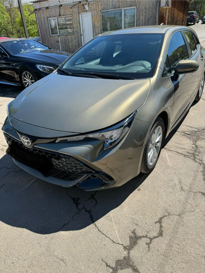 Toyota Corolla Executive Hybrid , снимка 2 - Автомобили и джипове - 48483024