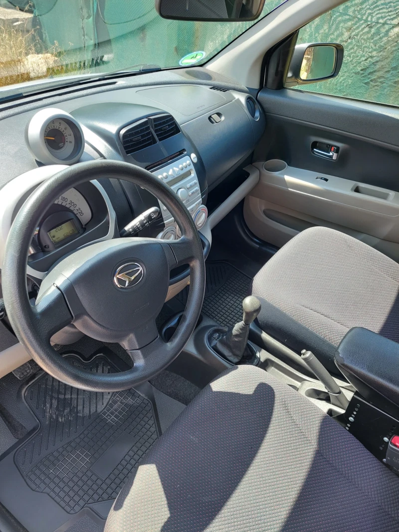 Daihatsu Sirion 1.3i, снимка 5 - Автомобили и джипове - 51044299