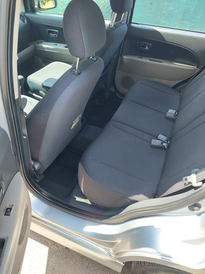 Daihatsu Sirion 1.3i, снимка 9 - Автомобили и джипове - 51044299