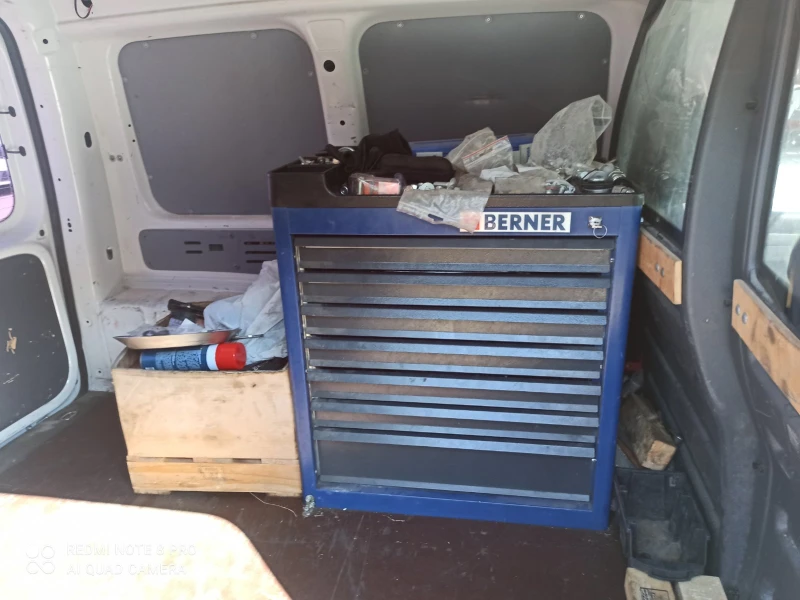 VW Caddy Метан, снимка 8 - Автомобили и джипове - 51879445