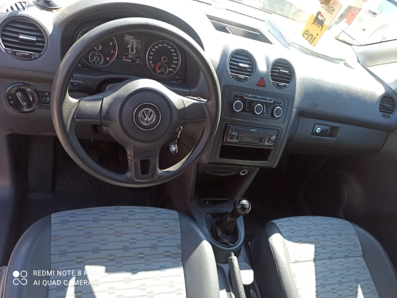 VW Caddy Метан, снимка 5 - Автомобили и джипове - 51879445