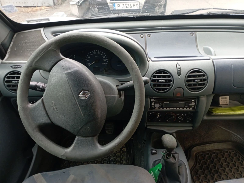 Renault Kangoo, снимка 14 - Автомобили и джипове - 52210182