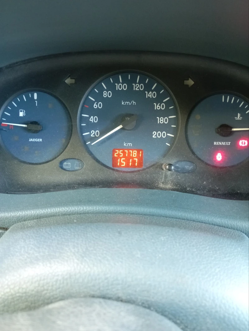Renault Kangoo, снимка 17 - Автомобили и джипове - 52210182