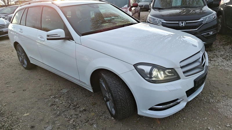 Mercedes-Benz C 220 CDi Avantgarde , снимка 2 - Автомобили и джипове - 52727735