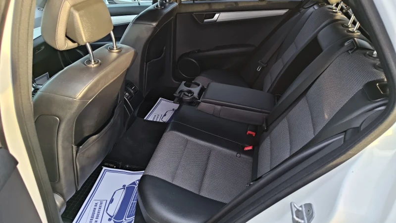 Mercedes-Benz C 220 CDi Avantgarde , снимка 16 - Автомобили и джипове - 52727735