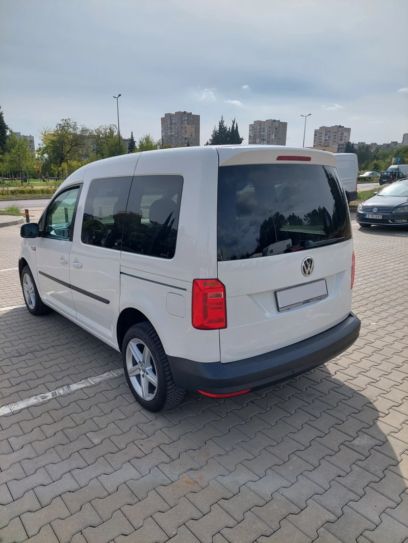 VW Caddy, снимка 5 - Автомобили и джипове - 53210297