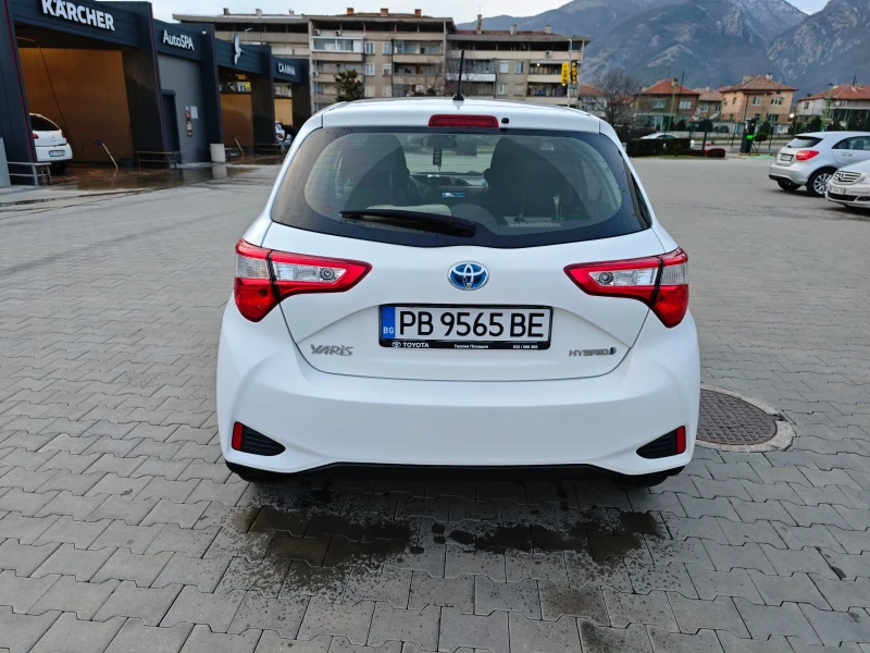 Toyota Yaris 1, 5 Hybrid, снимка 5 - Автомобили и джипове - 53541426