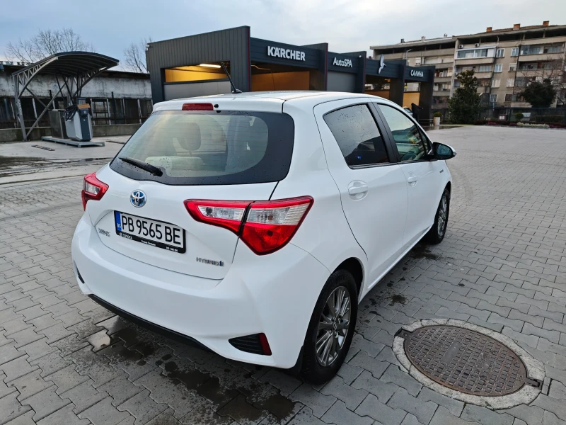 Toyota Yaris 1, 5 Hybrid, снимка 6 - Автомобили и джипове - 53541426