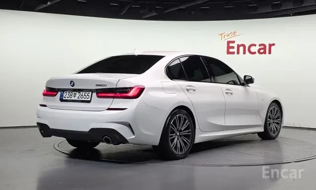 BMW 320 M SPORT / 360 / DISTRONIC / ЛИЗИНГ, снимка 2 - Автомобили и джипове - 55409893