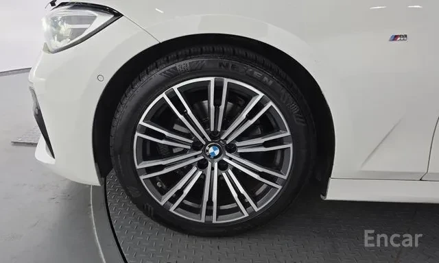 BMW 320 M SPORT / 360 / DISTRONIC / ЛИЗИНГ, снимка 5 - Автомобили и джипове - 55409893