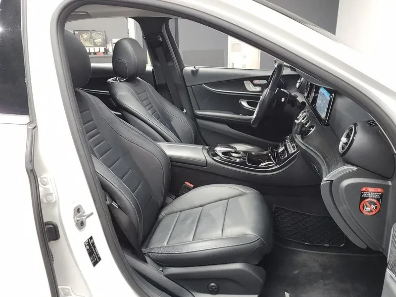 Mercedes-Benz E 200 D Avantgarde, снимка 11 - Автомобили и джипове - 55952413