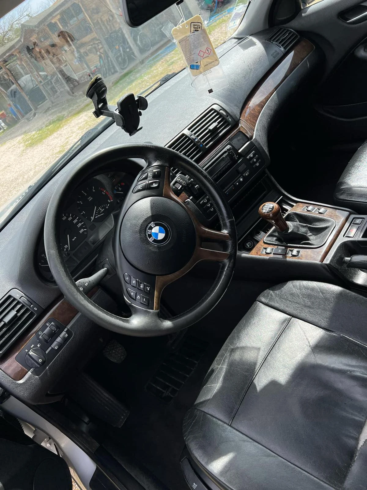 BMW 320 2.0D 150k.c - изображение 5