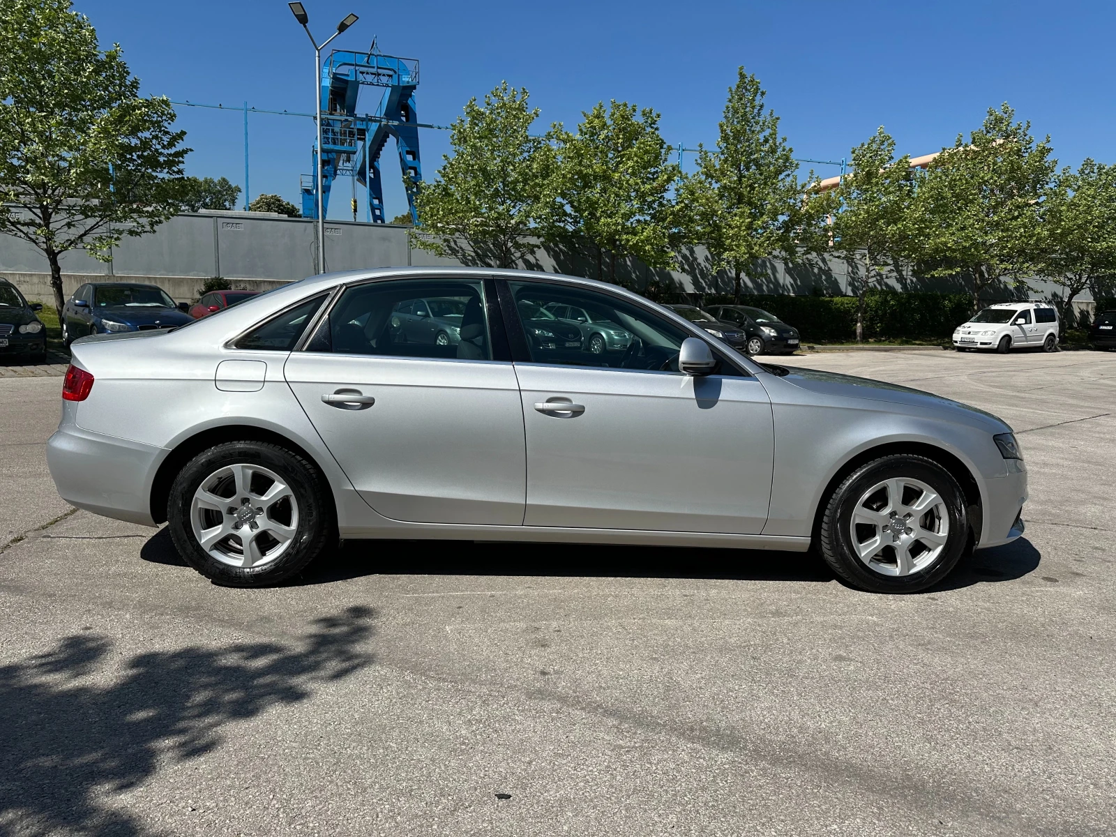 Audi A4 2.0i 180 к.с. - изображение 5