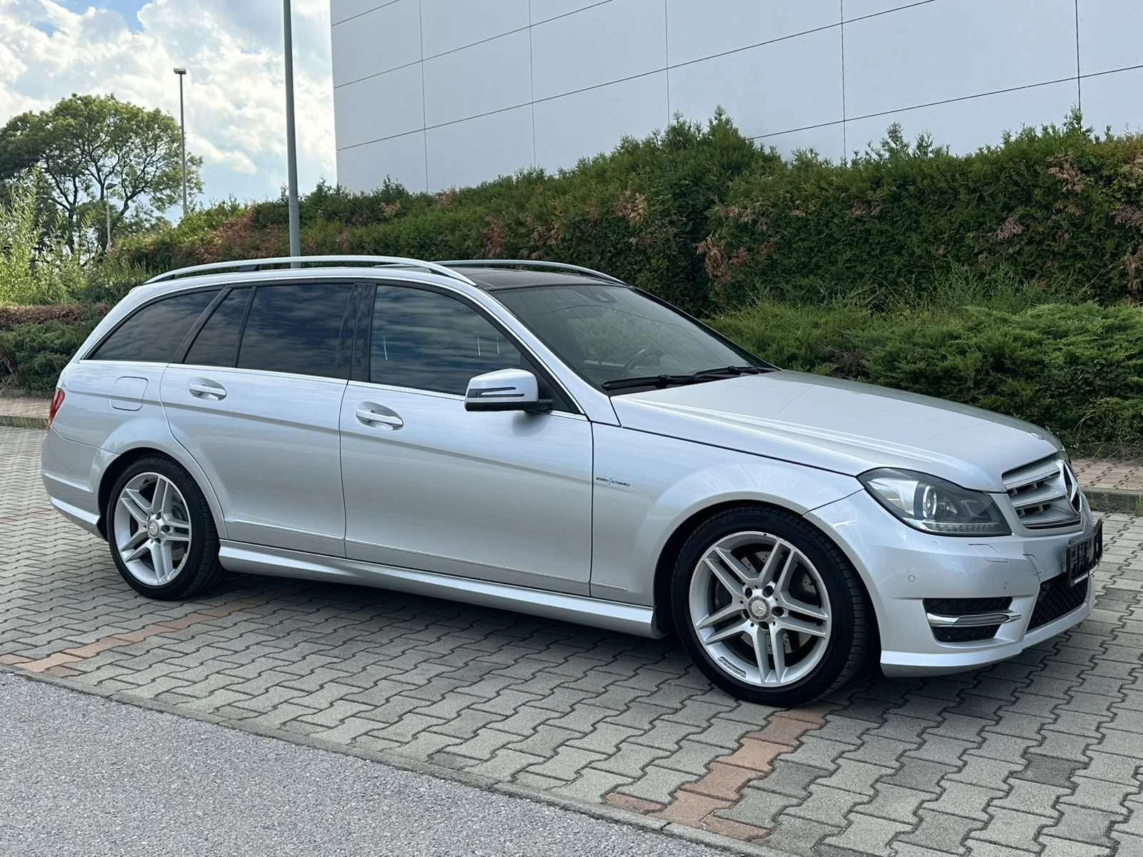 Mercedes-Benz C 250 CDI* 4 MATIC* AMG LINE-TOP FULL FULL ШВЕЙЦАРИЯ - изображение 3