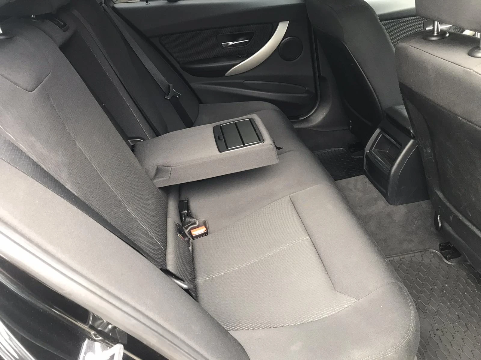 BMW 318 D/6 speed/NAVI/Klima/MULTY/Service BMW/ 95 хил.км. - изображение 7