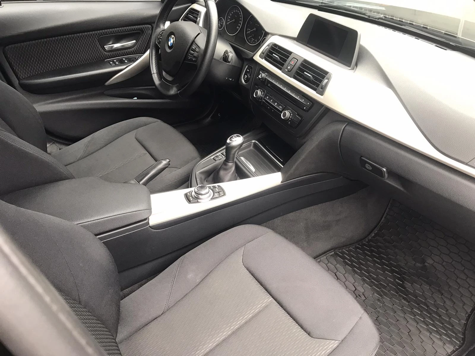 BMW 318 D/6 speed/NAVI/Klima/MULTY/Service BMW/ 95 хил.км. - изображение 6