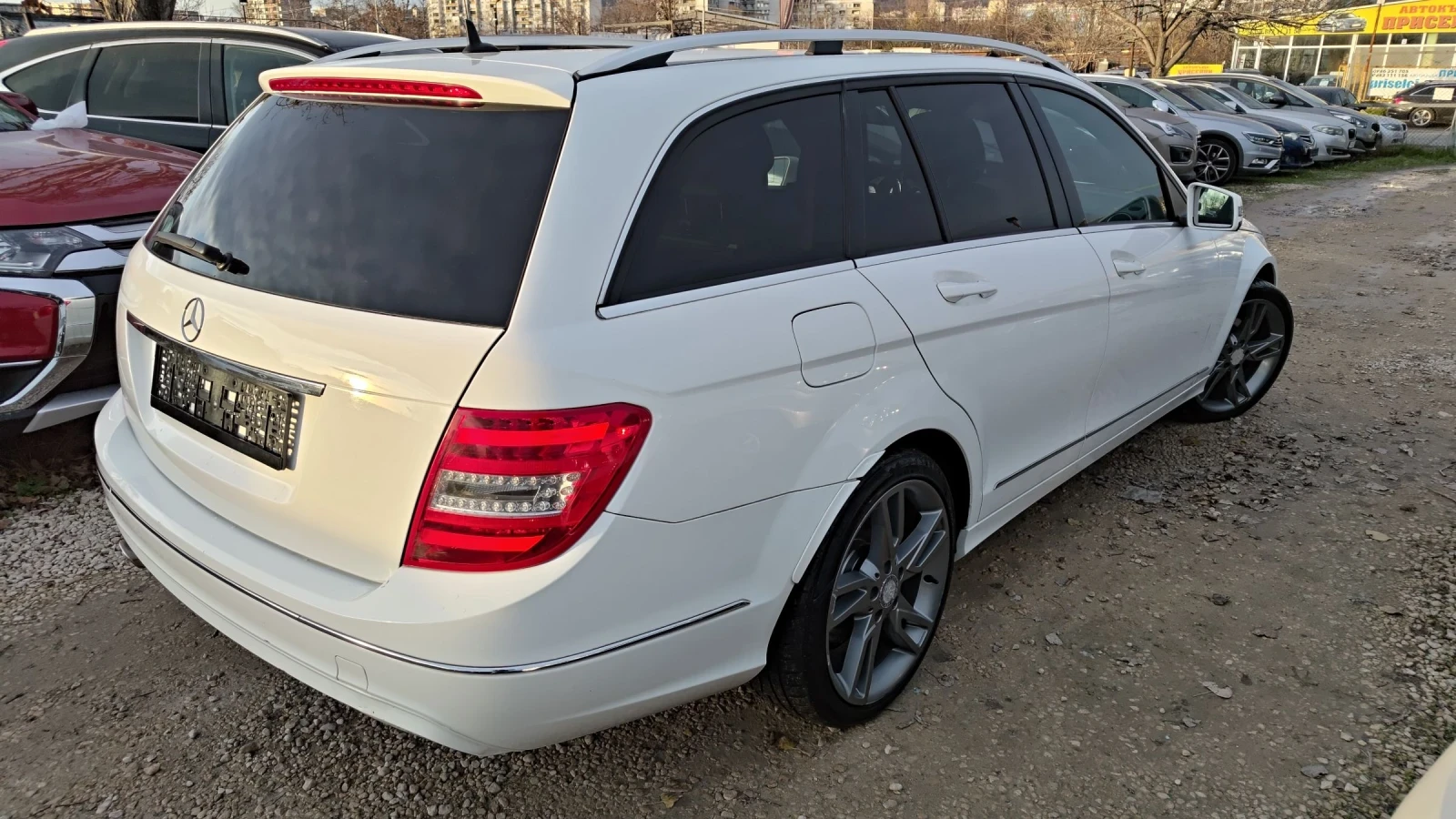 Mercedes-Benz C 220 CDi Avantgarde  - изображение 3