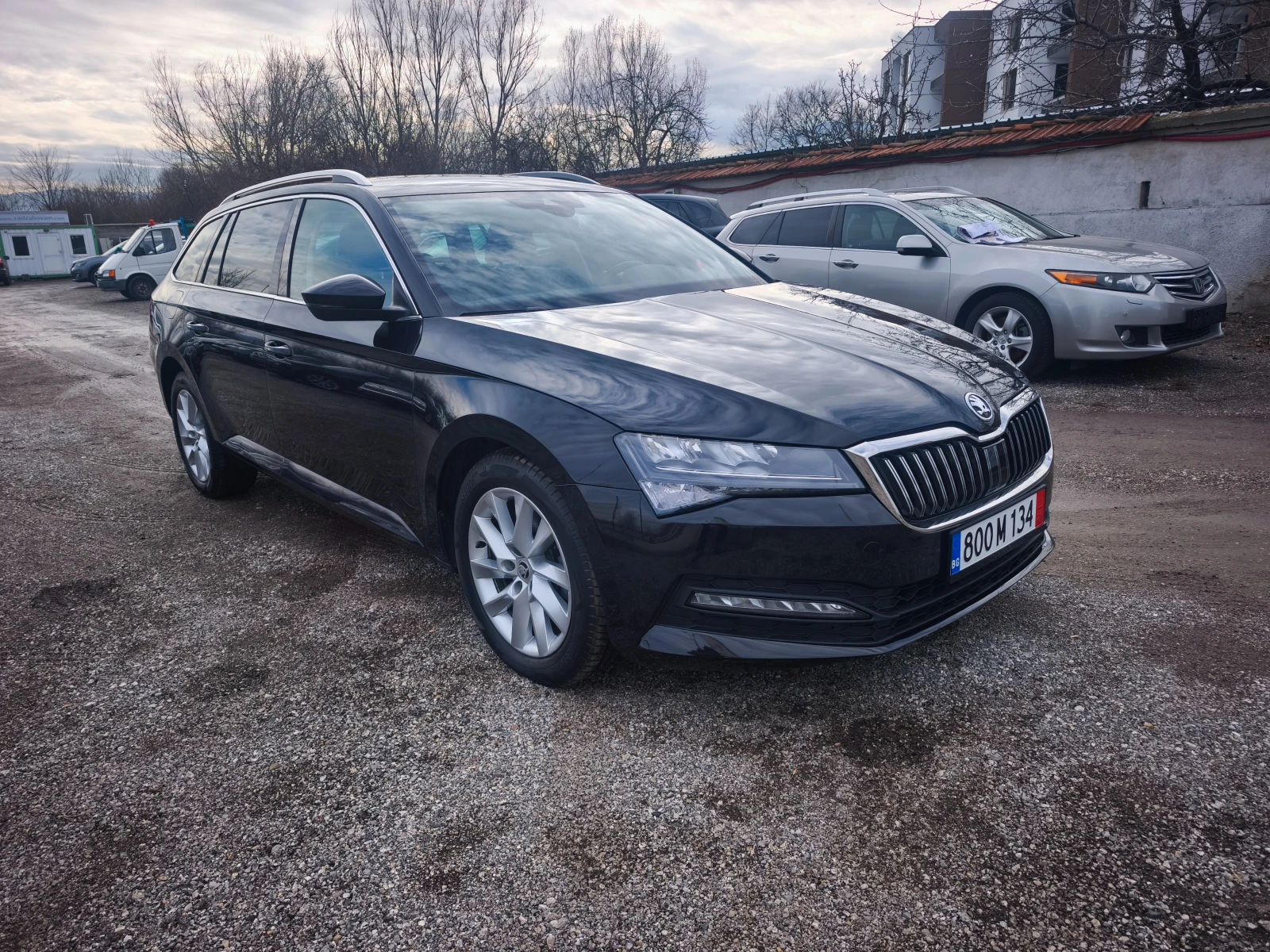 Skoda Superb 2.0 TDI 122 к.с. - изображение 3