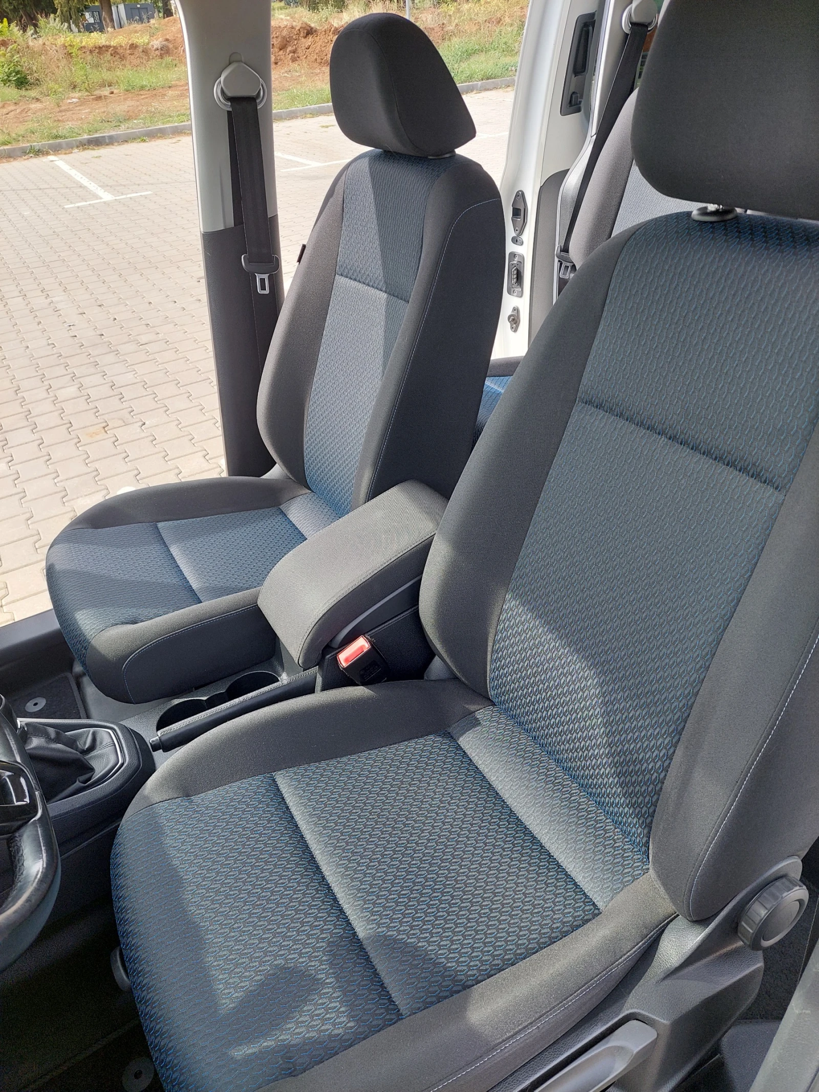 VW Caddy | Mobile.bg � ����������� 12