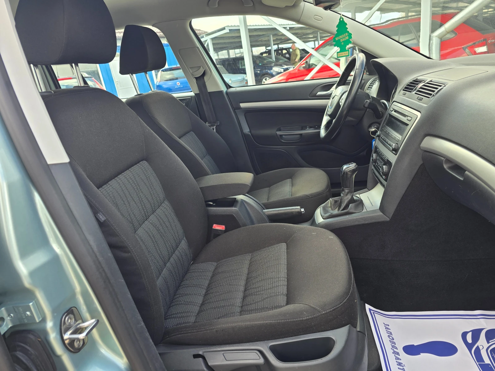 Skoda Octavia 2.0TDI 140кс ! ! РЕАЛНИ КИЛОМЕТРИ - изображение 9