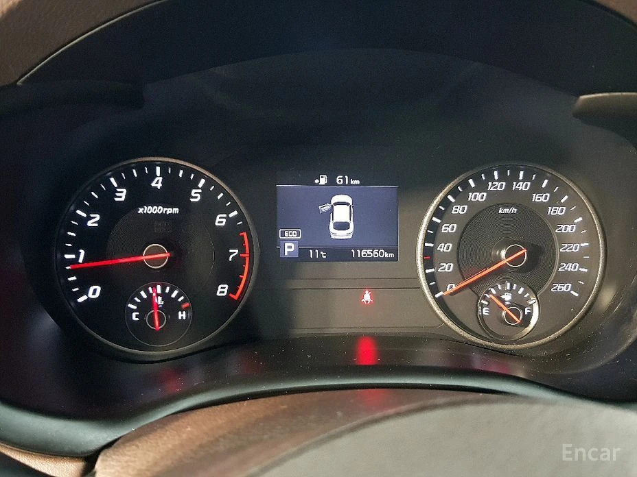 Kia Stinger PLATINUM* ПОДГРЕВ* ОБДУХВАНЕ* 360КАМЕРА* КЕЙЛЕС* , снимка 10 - Автомобили и джипове - 54253668