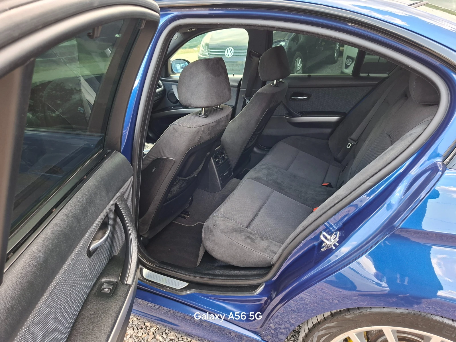 BMW 320 2, 0 D 163кс. M-Пакет, снимка 8 - Автомобили и джипове - 54620970