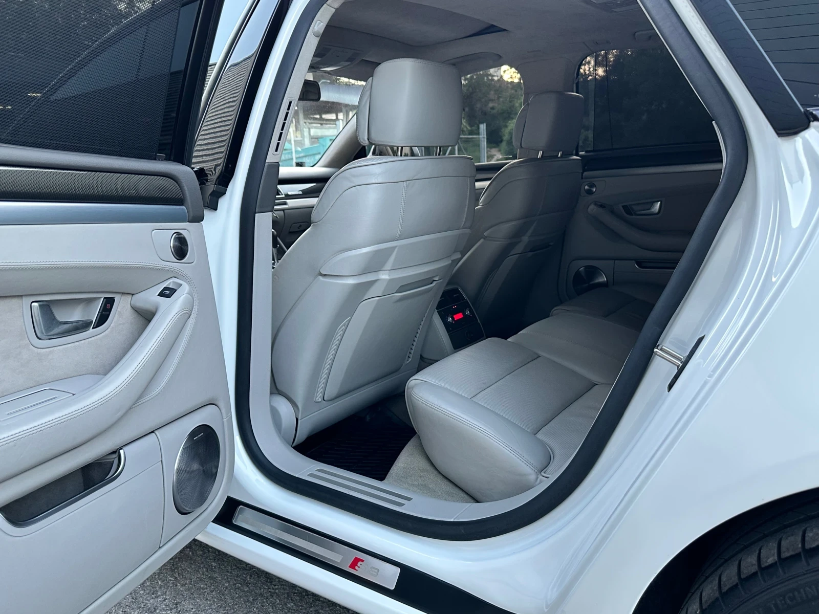 Audi S8 FULL/CERAMICA/CARBON/������/������/B&O/�����/����� | Mobile.bg � ����������� 14