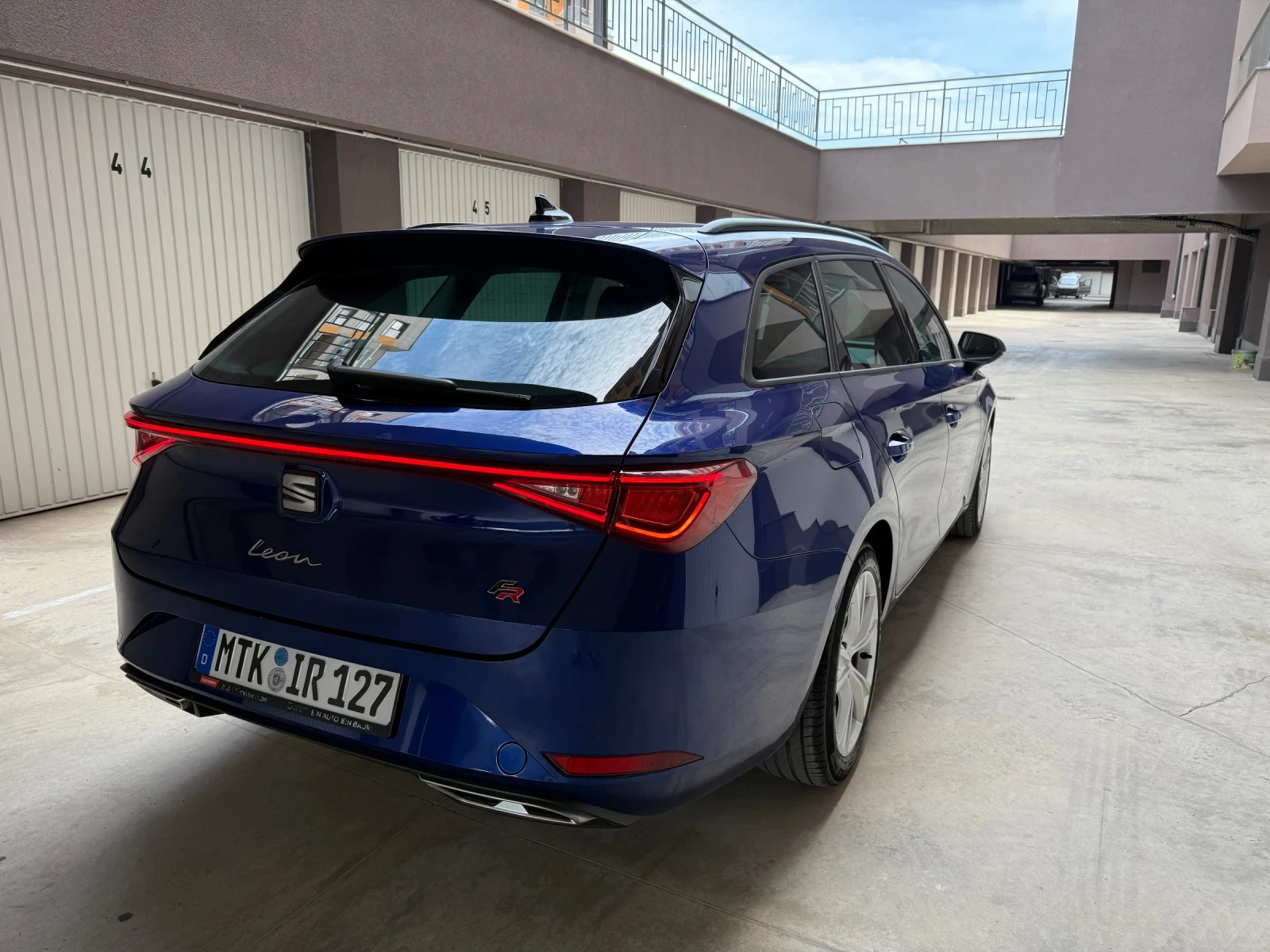 Seat Leon 2.0d DSG Fr, снимка 5 - Автомобили и джипове - 54742049