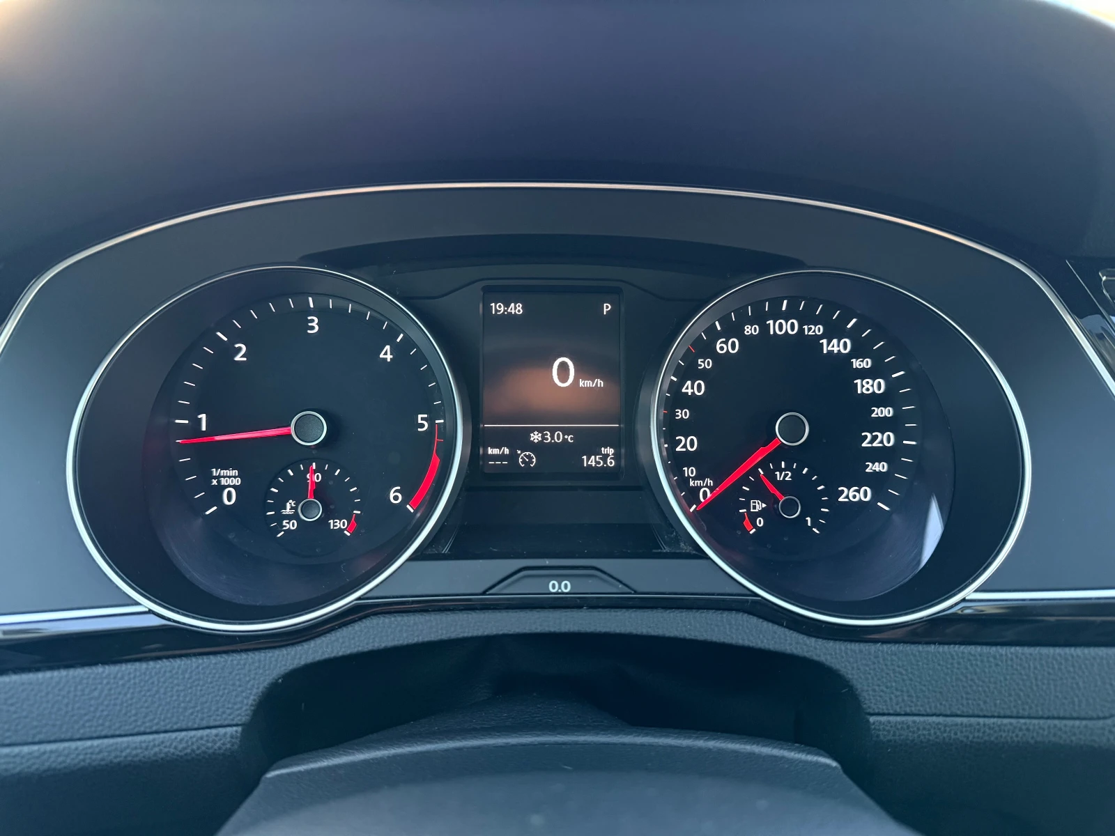 VW Passat, снимка 6 - Автомобили и джипове - 54755534