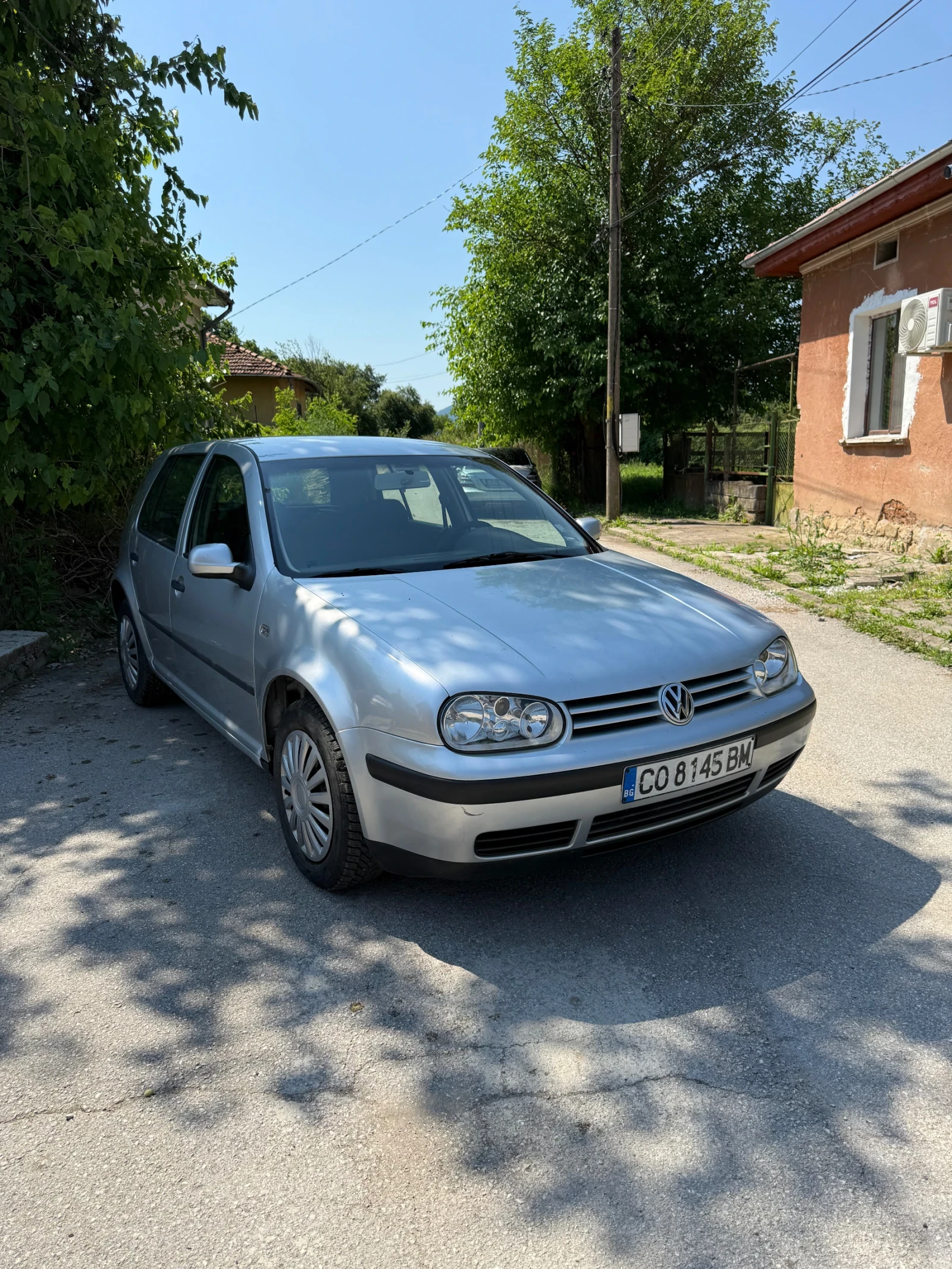 VW Golf 1.4i 16v, снимка 7 - Автомобили и джипове - 54863986