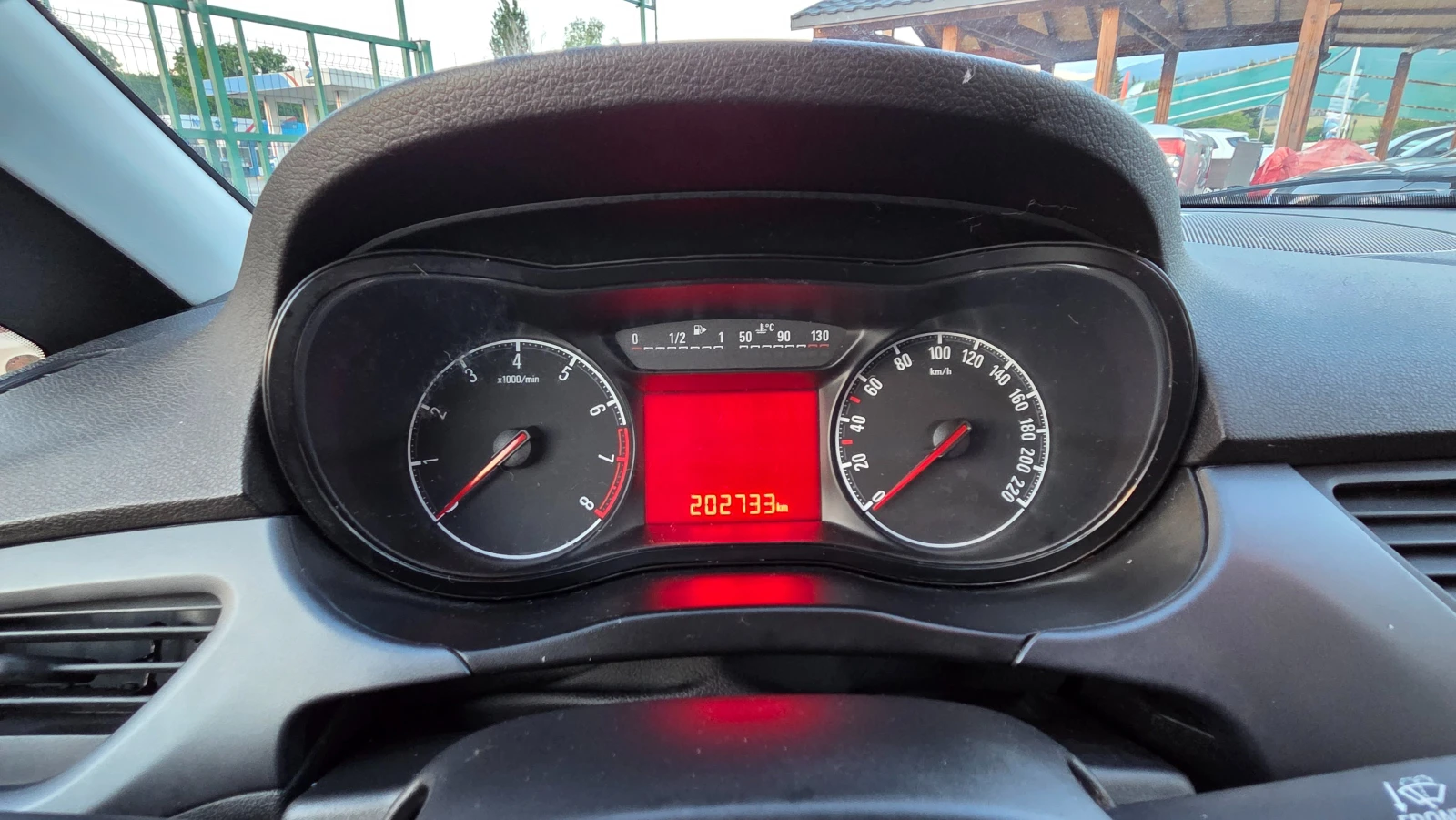 Opel Corsa 1.4i GPL, снимка 15 - Автомобили и джипове - 54972271