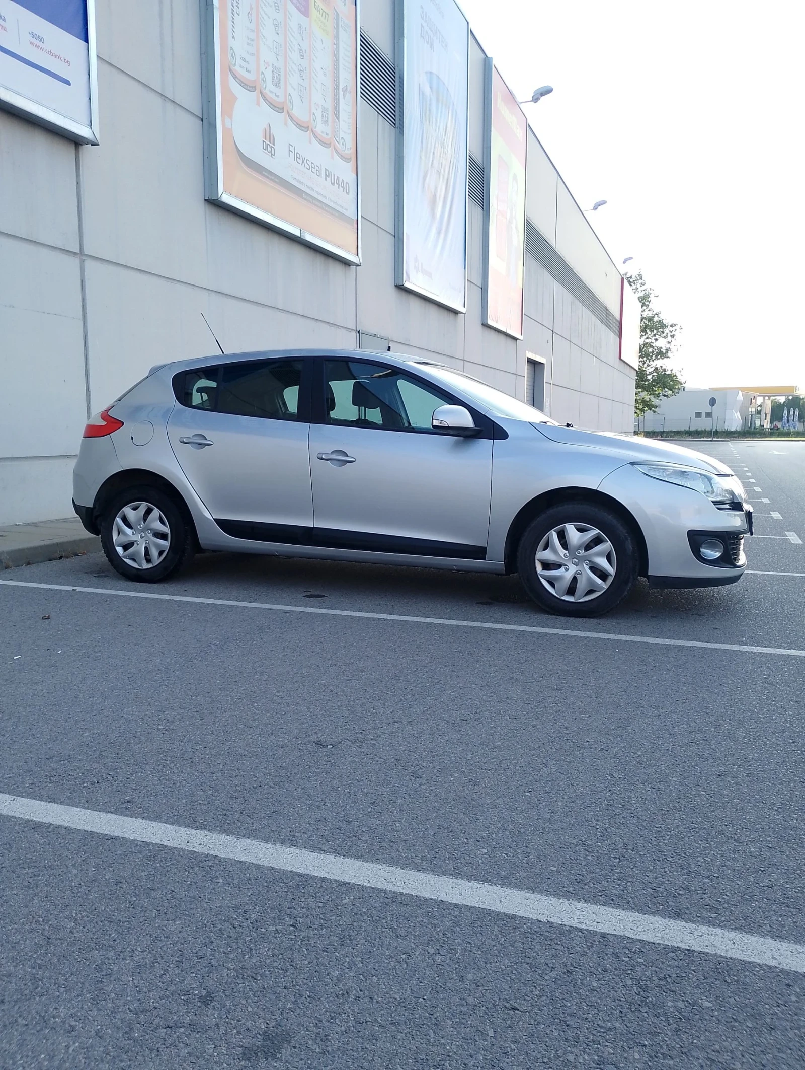 Renault Megane 1.5DCI 95к.с., снимка 4 - Автомобили и джипове - 55070401