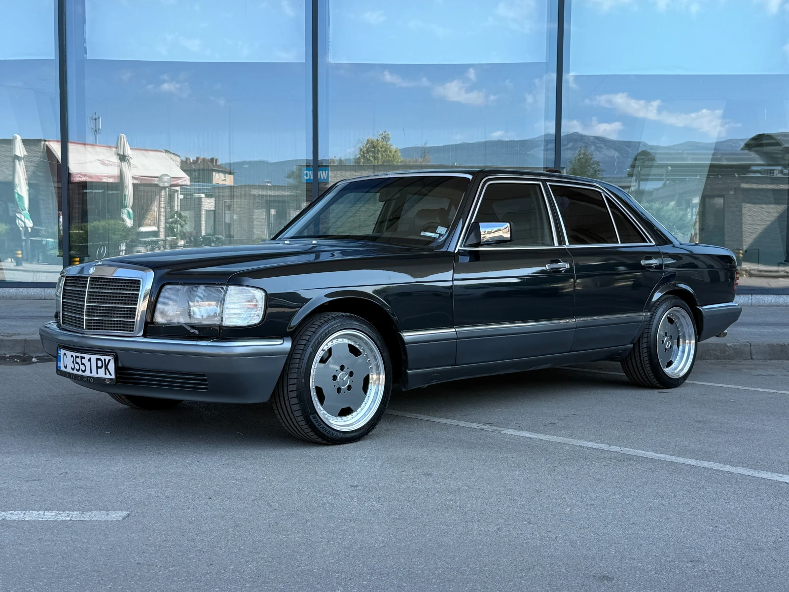 Mercedes-Benz 126 560SE 279к.с. Подгрев/Ел.Седалки/Климатик/Шибедах