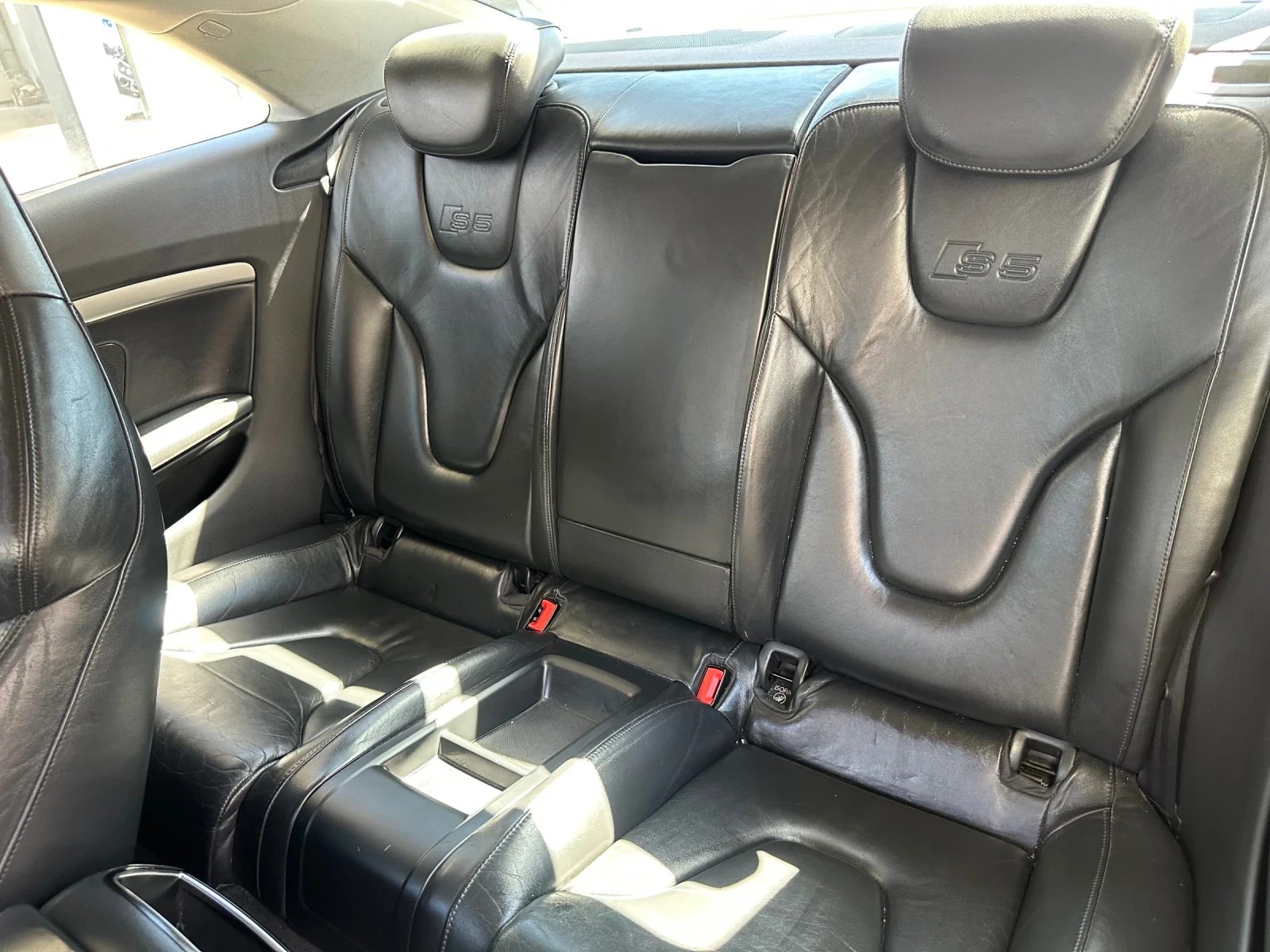 Audi A5 2.0 TFSI S-LINE, снимка 8 - Автомобили и джипове - 55403441