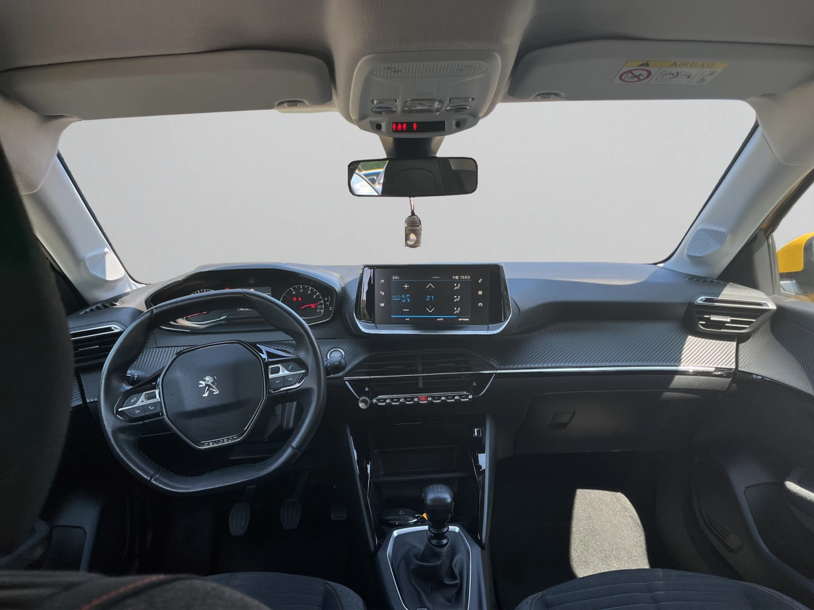 Peugeot 208, снимка 11 - Автомобили и джипове - 55404640