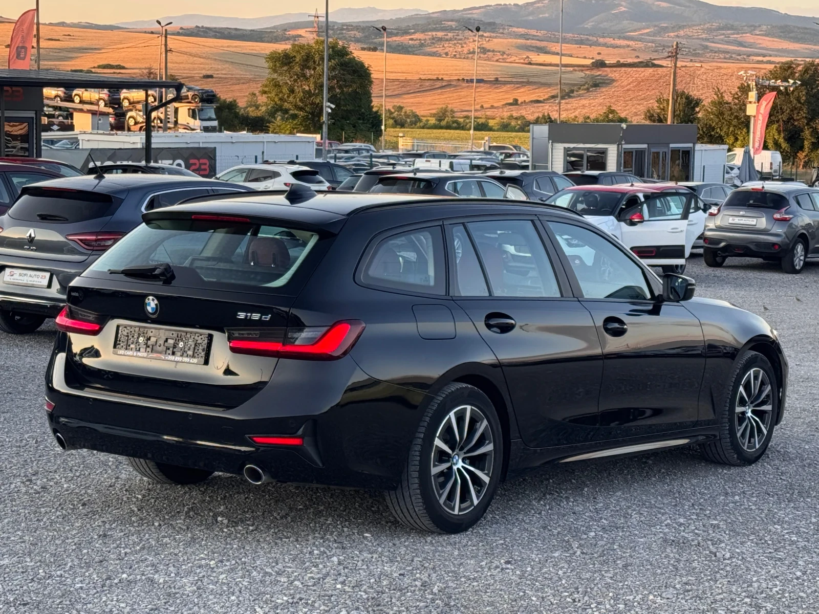BMW 318 G20 150hp Automatic, снимка 6 - Автомобили и джипове - 55450694