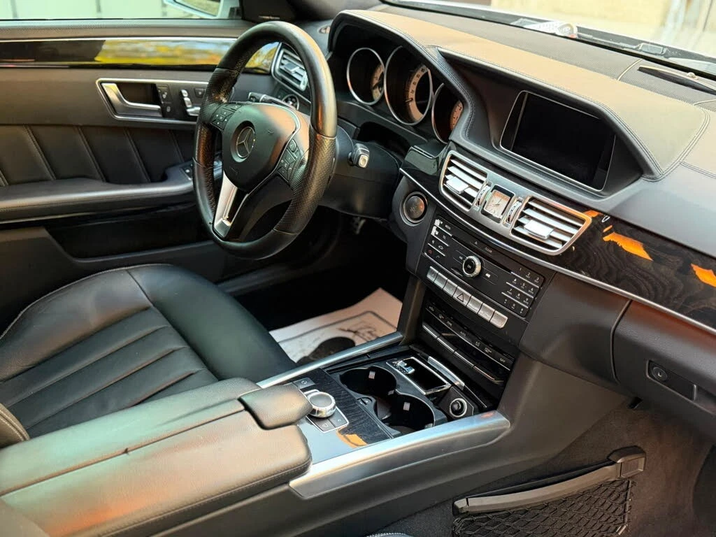 Mercedes-Benz E 400 4MATIC* FACE* AMG LINE* 7 МЕСТА   , снимка 7 - Автомобили и джипове - 55451417