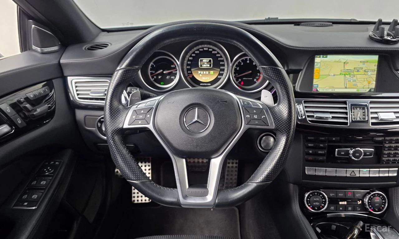 Mercedes-Benz CLS 63 AMG HARMON* KARDON* ОБДУХВАНЕ* ПАНОРАМА* МАСАЖ* КЕЙЛЕС, снимка 8 - Автомобили и джипове - 55586990