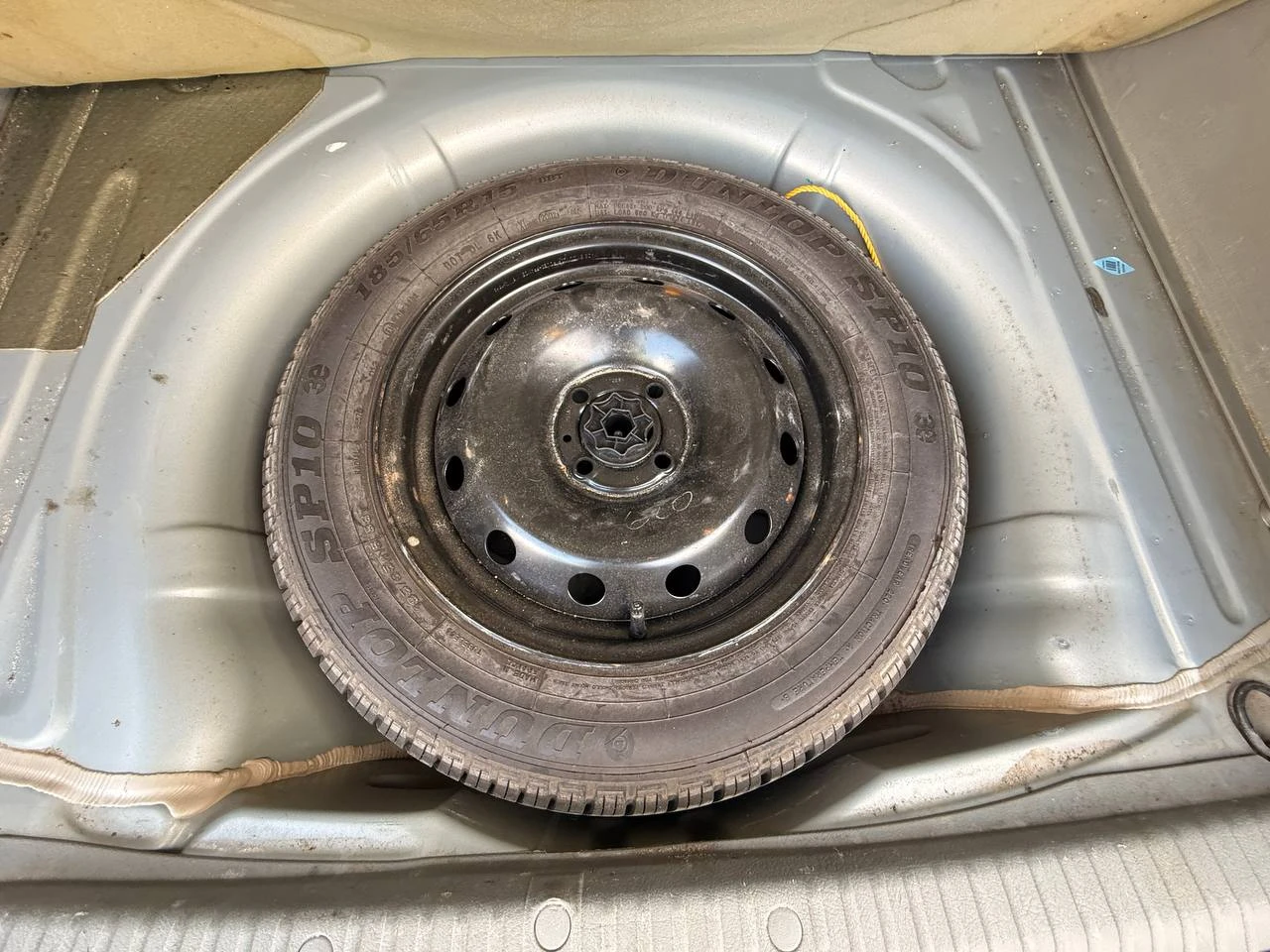 Renault Scenic 1.6i, снимка 8 - Автомобили и джипове - 55656108