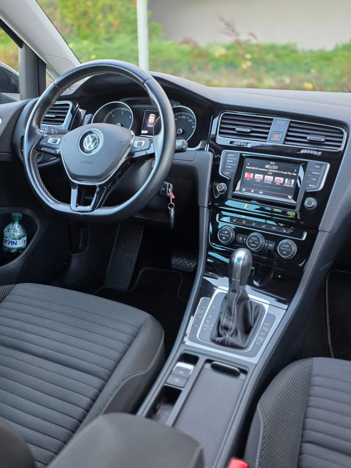 VW Golf Cup Edition 1.6tdi  DSG Bi Xenon Euro 6 | Mobile.bg � ����������� 12