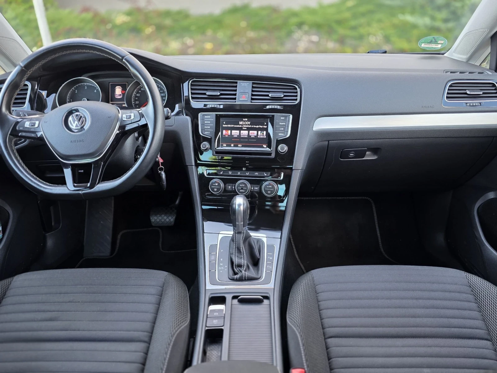 VW Golf Cup Edition 1.6tdi  DSG Bi Xenon Euro 6 | Mobile.bg � ����������� 11