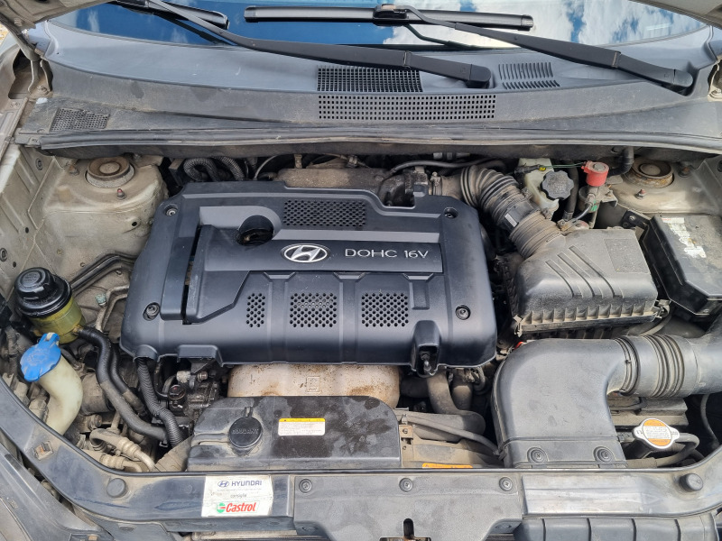 Hyundai Tucson 2.0i  Газ инж. 4х4, снимка 16 - Автомобили и джипове - 46459844